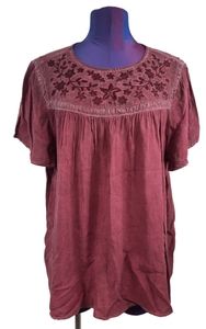Torrid Maroon Butterfly Short Sleeve Embroidered Blouse Size 2X Women's Plus